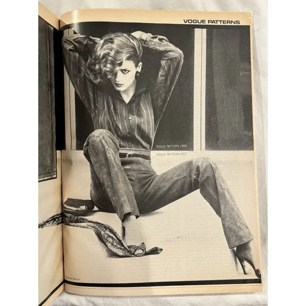 VOGUE - October 1978 - Picture 4 of 12